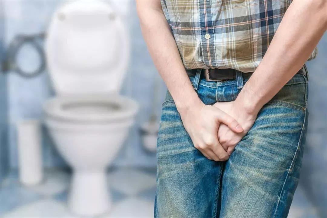 تفسير حلم التبول على الأرض للإمام ابن سيرين